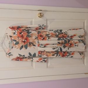 Jessakae, Large, White floral